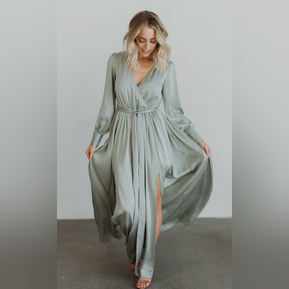 NWT Baltic Born womens Jenna Sage Satin Maxi Dress. Size Medium.